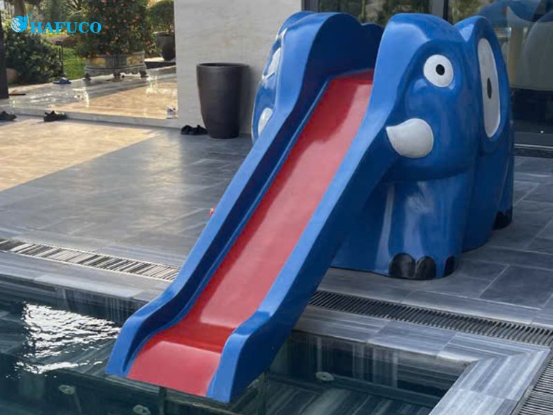 Cầu trượt con voi