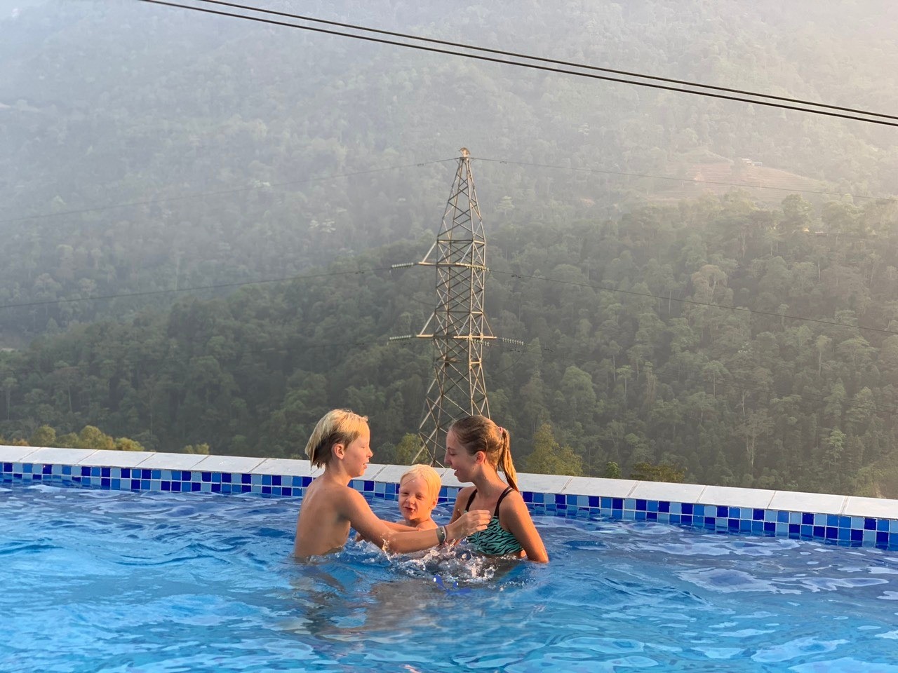 Hafuco bàn giao công trình thi công bể bơi vô cực tại ECO VILLAS & SPA Sapa
