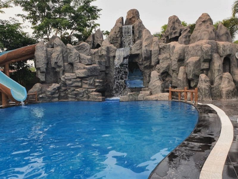 Hafuco bàn giao công trình thi công bể bơi kinh doanh tại Lào